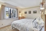 Mammoth Lakes Vacation Rental Chateau Blanc 30 - 2nd Bedroom Closet